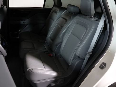 Used 2020 Lincoln Aviator Reserve w/ Equipment Group 201A AWD/4WD image 13
