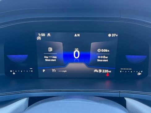 Certified 2022 Volkswagen Taos SE image 35