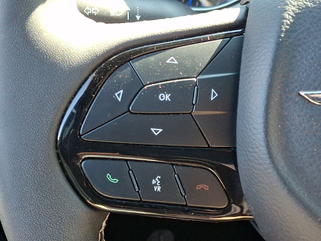 Used 2025 Chrysler Pacifica Limited FWD image 21