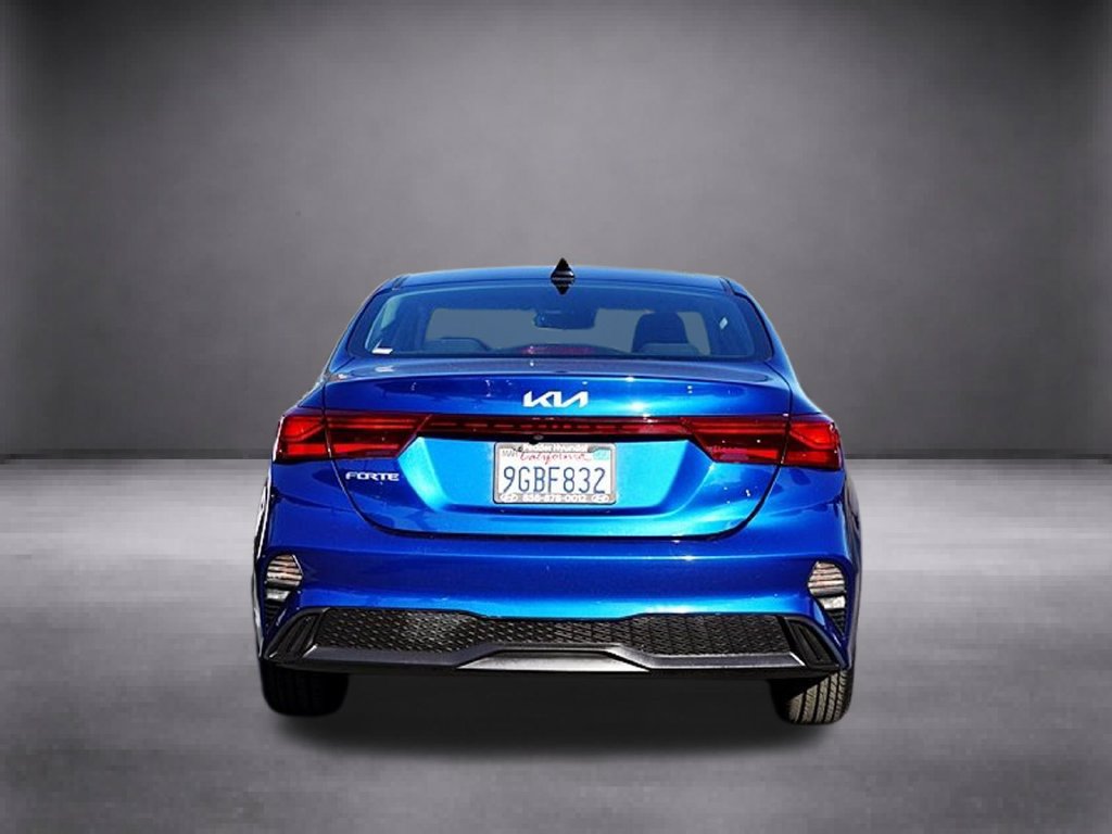 Used 2023 Kia Forte LXS w/ LXS Technology Package FWD image 6