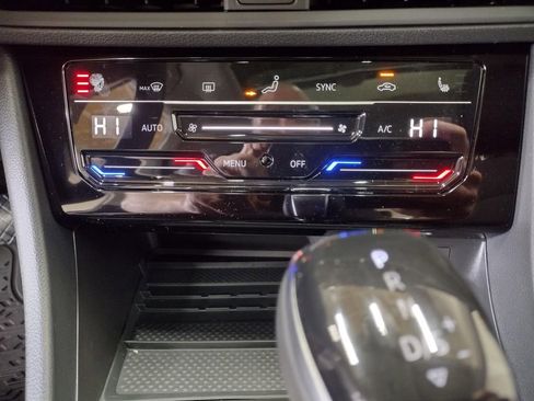 New 2026 Volkswagen Jetta SE FWD image 31