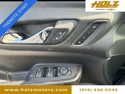 Certified 2020 GMC Acadia Denali w/ Technology Package image 8