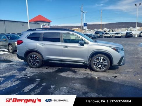 Certified 2023 Subaru Ascent Limited w/ Technology Package image 5