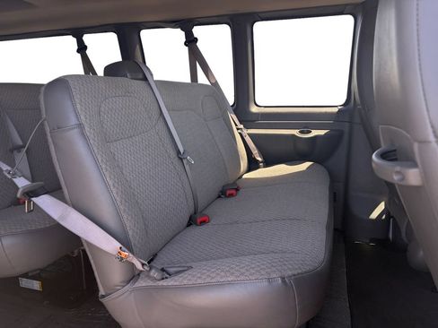 Certified 2025 Chevrolet Express 3500 LT w/ LT Preferred Equipment Group RWD image 18
