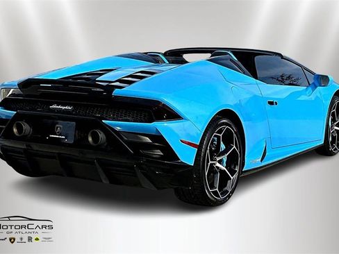 Used 2023 Lamborghini Huracan EVO image 12