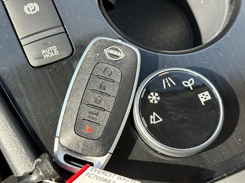 New 2026 Nissan Rogue SV w/ SV Premium Package image 38