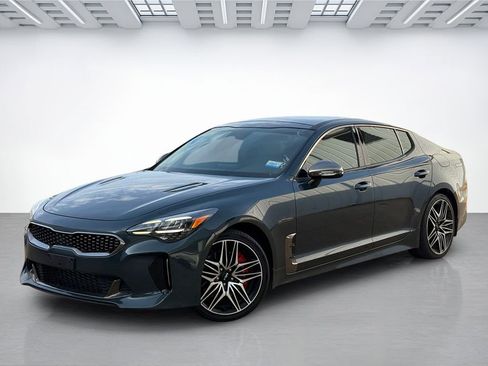 Used 2022 Kia Stinger GT1 RWD image 2