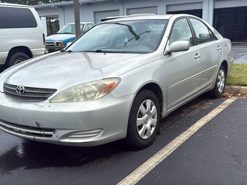 Used 2002 Toyota Camry FWD image 2