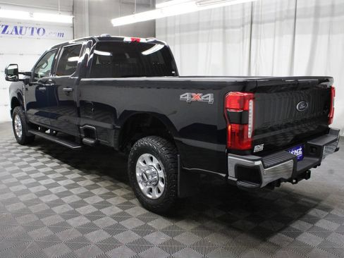 Used 2024 Ford F350 XLT AWD/4WD image 7