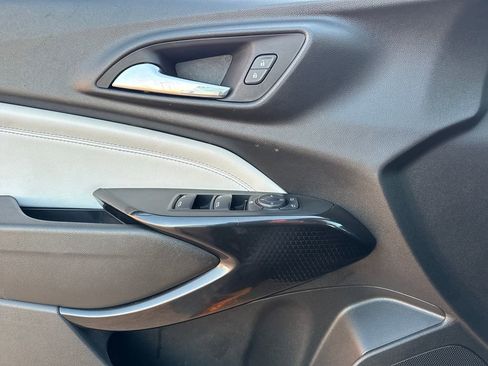 Used 2024 Chevrolet Trax LT image 18