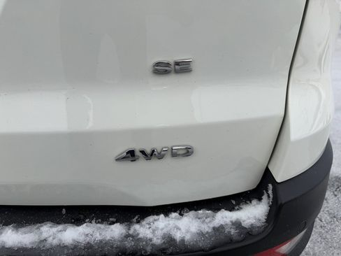 Used 2022 Ford EcoSport SE image 36