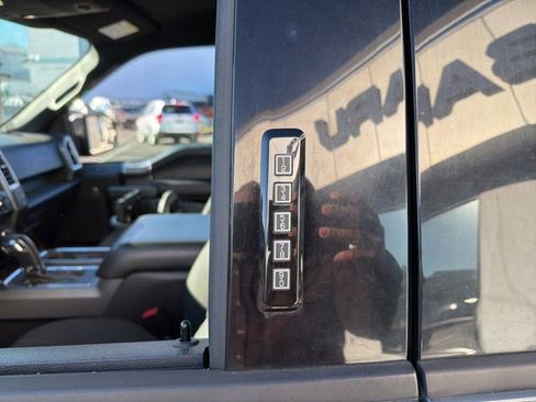 Used 2016 Ford F150 XLT w/ Equipment Group 302A Luxury image 7