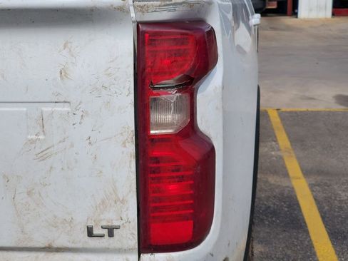 Used 2021 Chevrolet Silverado 2500 LT w/ Z71 Off-Road Package AWD/4WD image 7