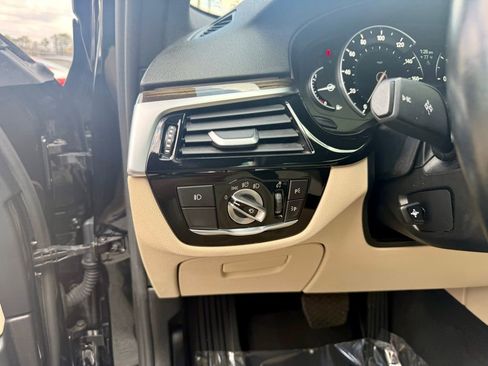 Used 2018 BMW 530i image 15