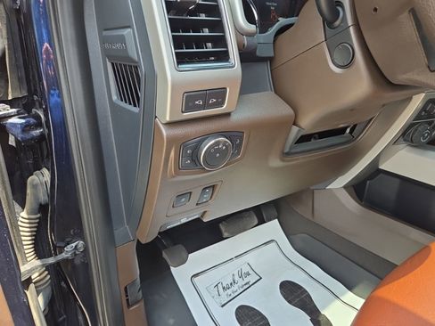 Used 2022 Ford F250 King Ranch w/ King Ranch Ultimate Package AWD/4WD image 23