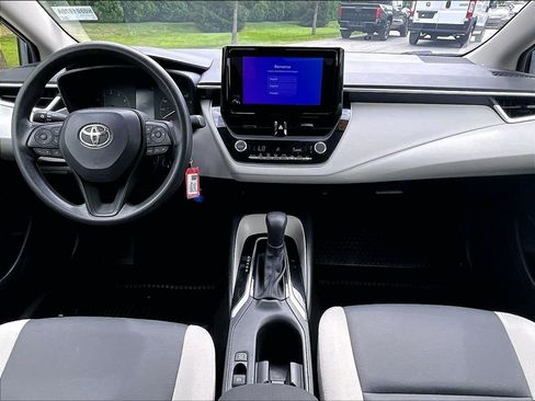 Used 2024 Toyota Corolla LE FWD image 21