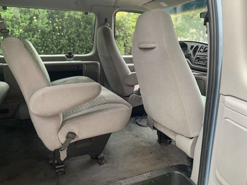 Used 1999 Ford E-350 and Econoline 350 XLT image 18