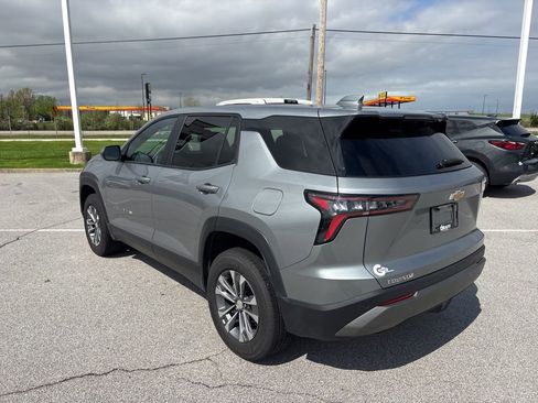 Used 2026 Chevrolet Equinox LT FWD image 4