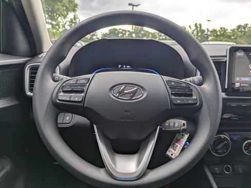 New 2026 Hyundai Venue SE FWD image 11