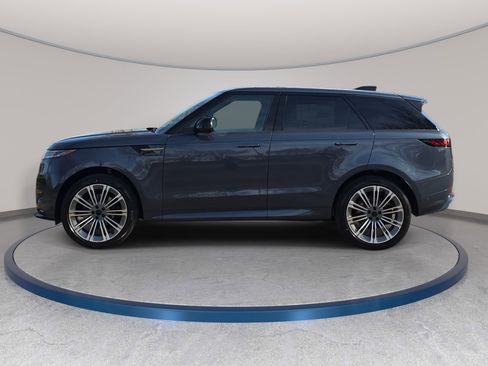 New 2026 Land Rover Range Rover Sport Dynamic SE AWD/4WD image 8