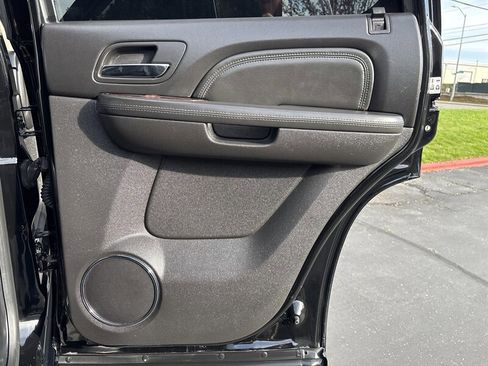 Used 2013 GMC Yukon Denali image 45