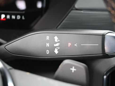 New 2026 GMC Acadia AT4 w/ Luxury Package AWD/4WD image 22