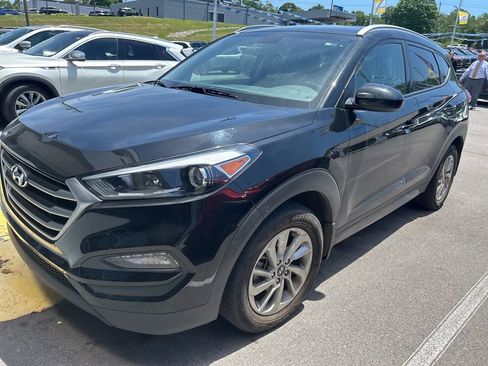 Used 2017 Hyundai Tucson SE FWD image 1