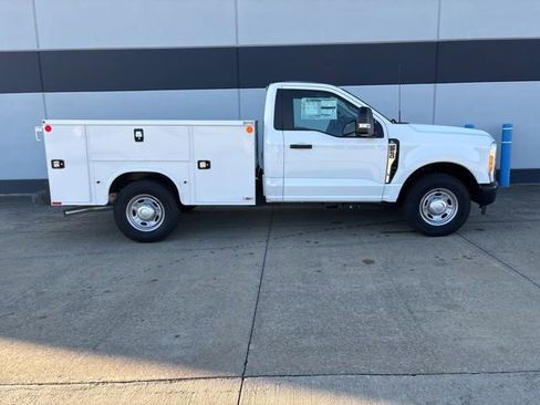 New 2023 Ford F250 XL image 6