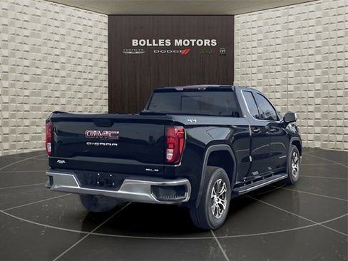 Used 2020 GMC Sierra 1500 SLE w/ SLE Value Package image 2