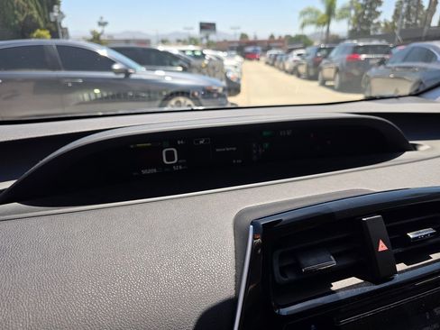 Used 2017 Toyota Prius One FWD image 31