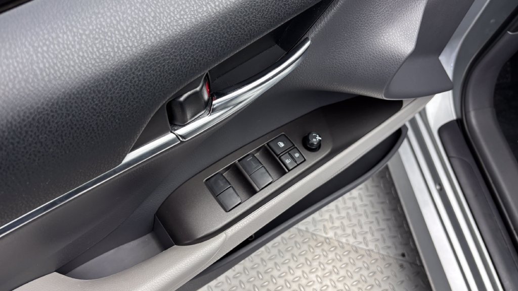 Certified 2023 Toyota Camry LE AWD/4WD image 17