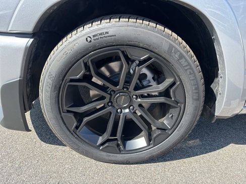 New 2026 RAM 1500 Big Horn AWD/4WD image 9