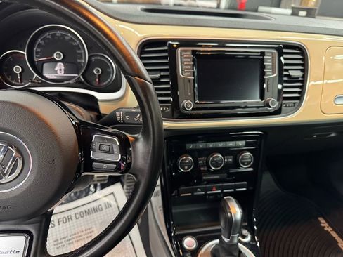 Used 2019 Volkswagen Beetle 2.0T Final Edition SEL image 27