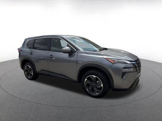 Used 2025 Nissan Rogue SV FWD video 2