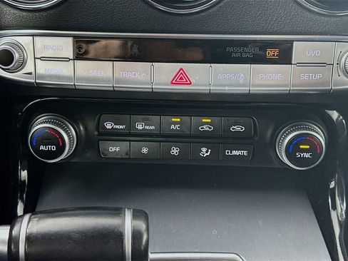 Used 2019 Kia Stinger GT image 18