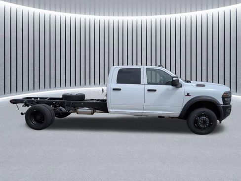 New 2026 RAM 5500 Tradesman AWD/4WD image 4