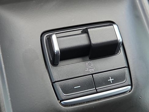 Used 2025 GMC Sierra 2500 AT4 w/ AT4 Premium Plus Package AWD/4WD image 24