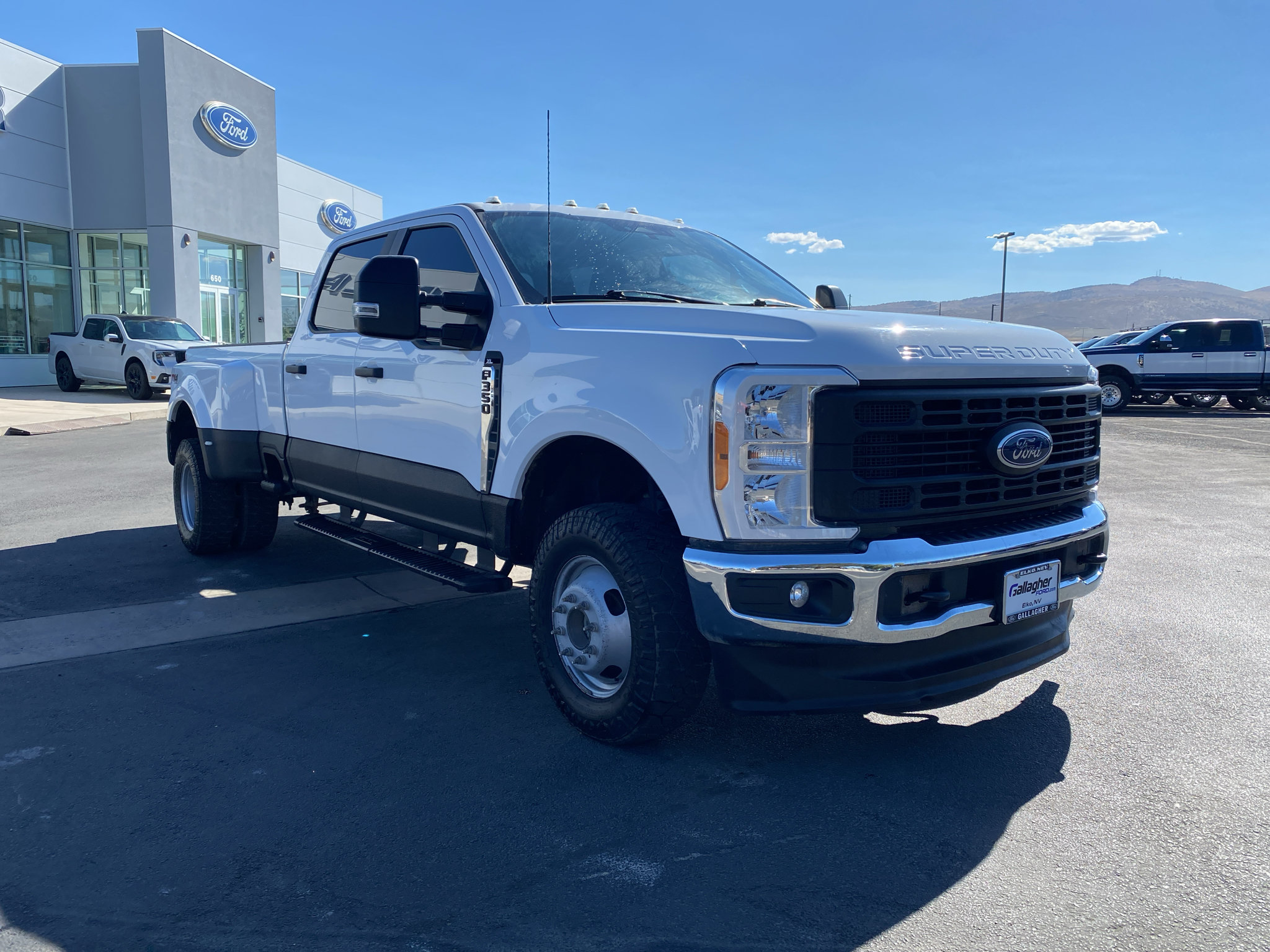 Used 2023 Ford F350 XL w/ FX4 Off-Road Package AWD/4WD image 18