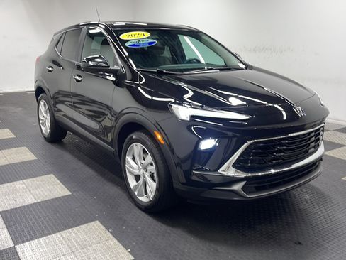 Used 2024 Buick Encore GX Preferred w/ Advanced Technology Package FWD image 23