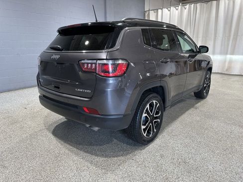 Used 2022 Jeep Compass Limited AWD/4WD image 3