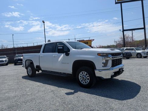 Used 2020 Chevrolet Silverado 2500 LT image 3
