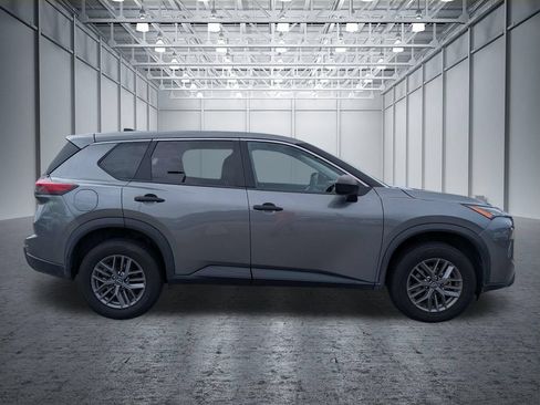 Used 2024 Nissan Rogue S AWD/4WD image 5