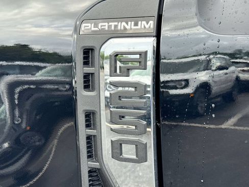 New 2026 Ford F250 Platinum w/ Platinum Plus Package AWD/4WD image 27