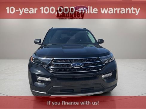 Used 2022 Ford Explorer XLT w/ Equipment Group 202A AWD/4WD image 9