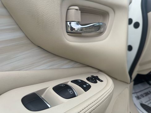 Used 2017 Nissan Murano SL image 33