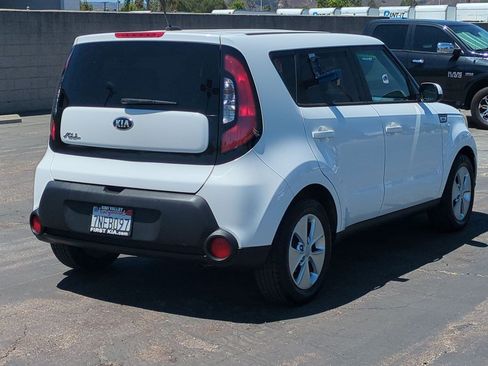 Used 2015 Kia Soul FWD image 6