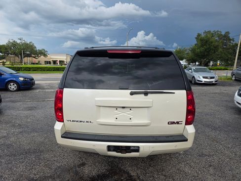 Used 2012 GMC Yukon XL SLT w/ Regional Value Package RWD image 6