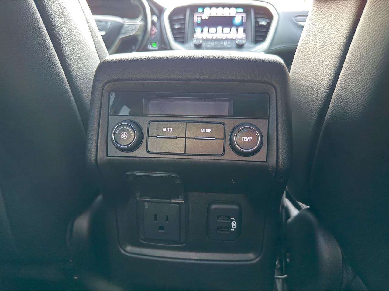 Used 2019 GMC Acadia SLT AWD/4WD image 24