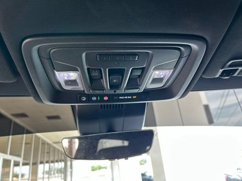 Used 2023 GMC Sierra 1500 AT4 w/ AT4 Premium Package AWD/4WD image 21