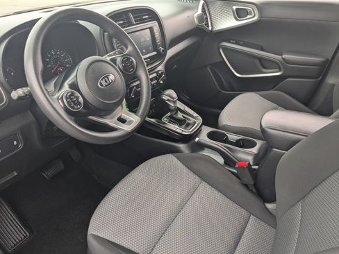 Used 2020 Kia Soul LX FWD image 20